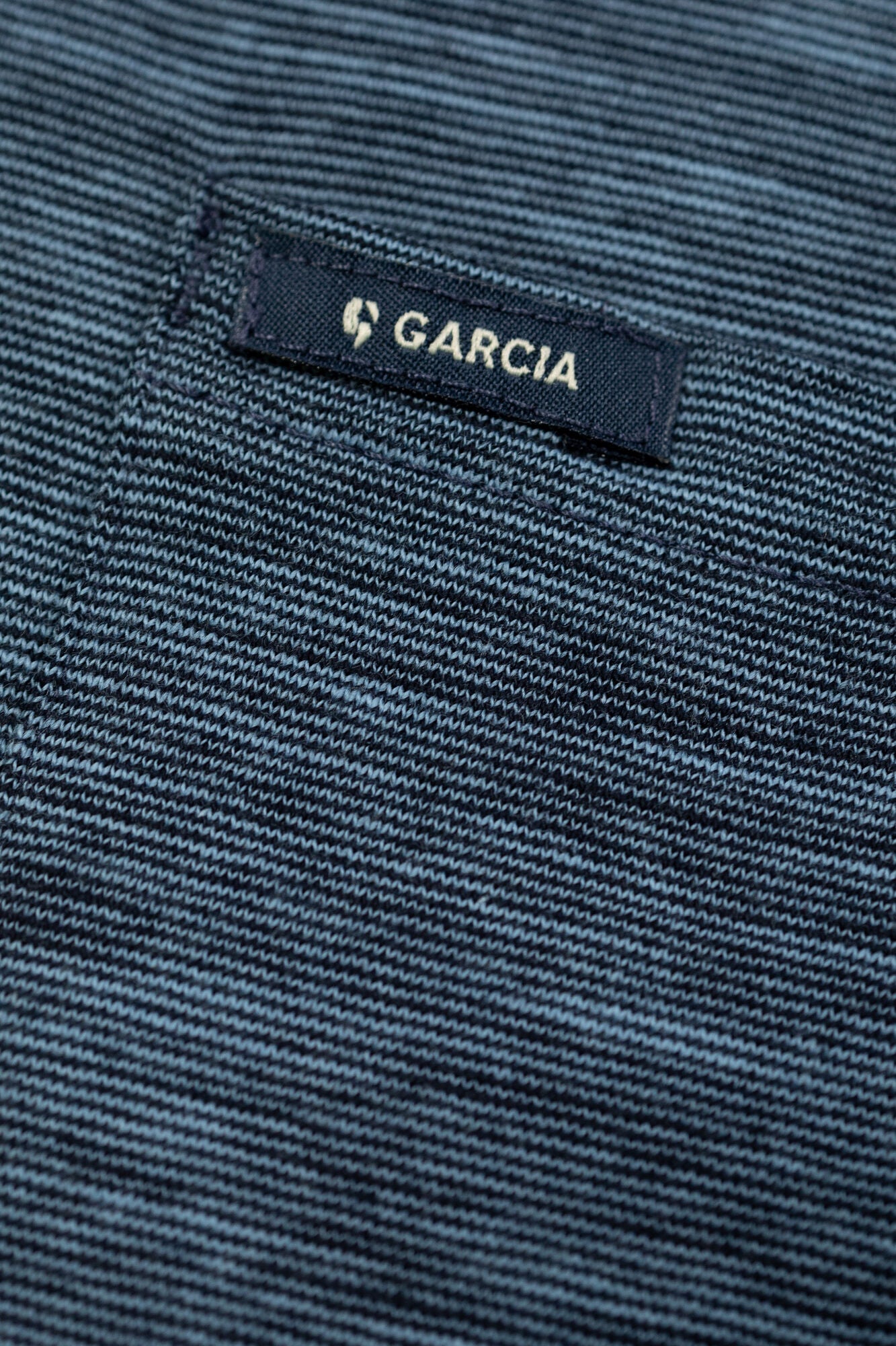 Garcia - T-shirt - Scarlet/Blue Lake