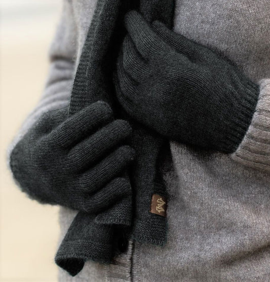 Noble Wilde - Possum/Merino Gloves - Black