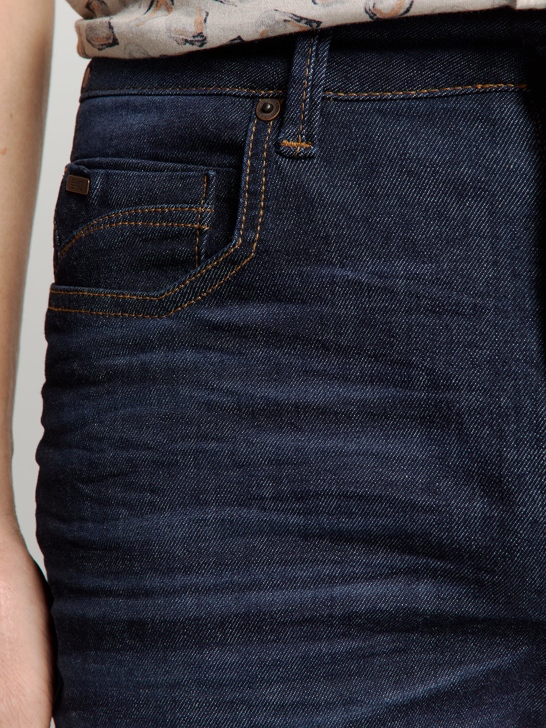No Excess - Stretch Denim Shorts - Dark Wash