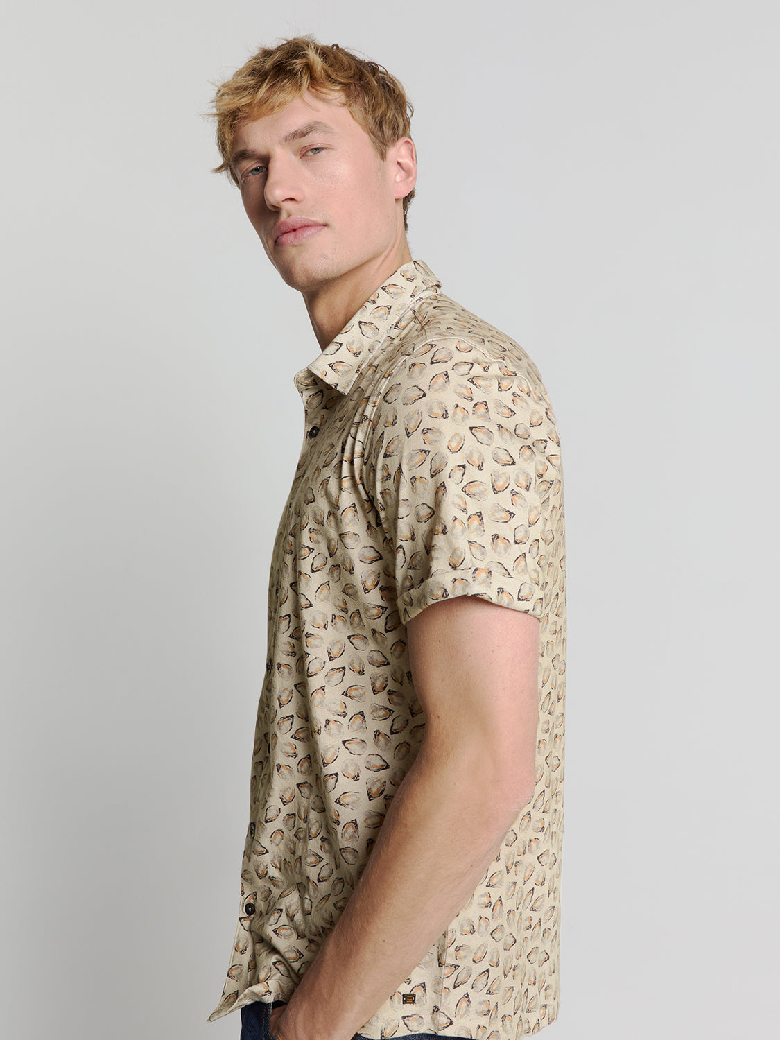 No Excess - Knitted Jersey Short Sleeved Shirt - Oysters/Sand