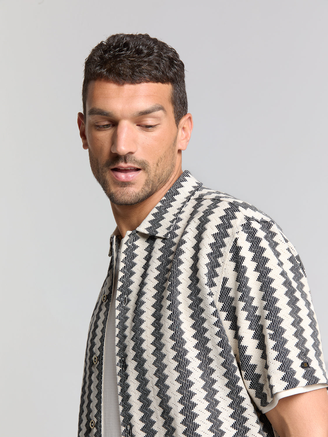 No Excess - Knitted Jersey Short Sleeved Shirt - Off White Stripe