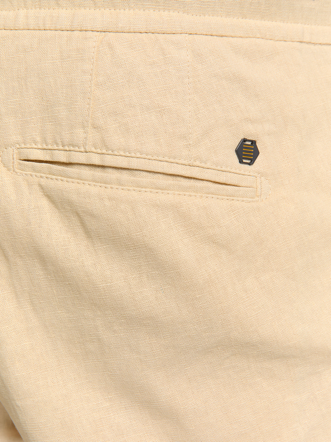 No Excess - Woven Linen Blend Shorts - Sand