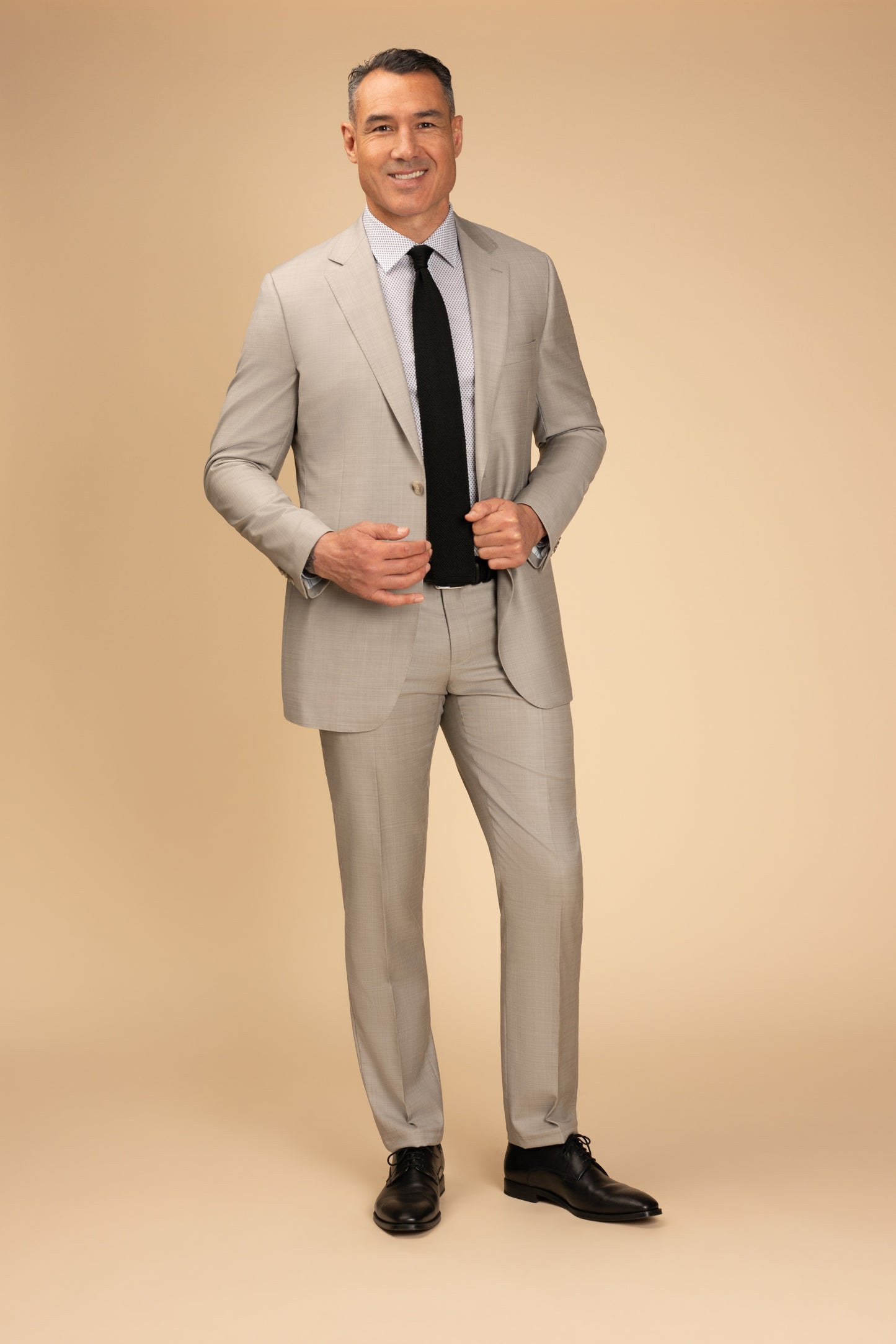 Rembrandt - Beige Sharkskin Suit