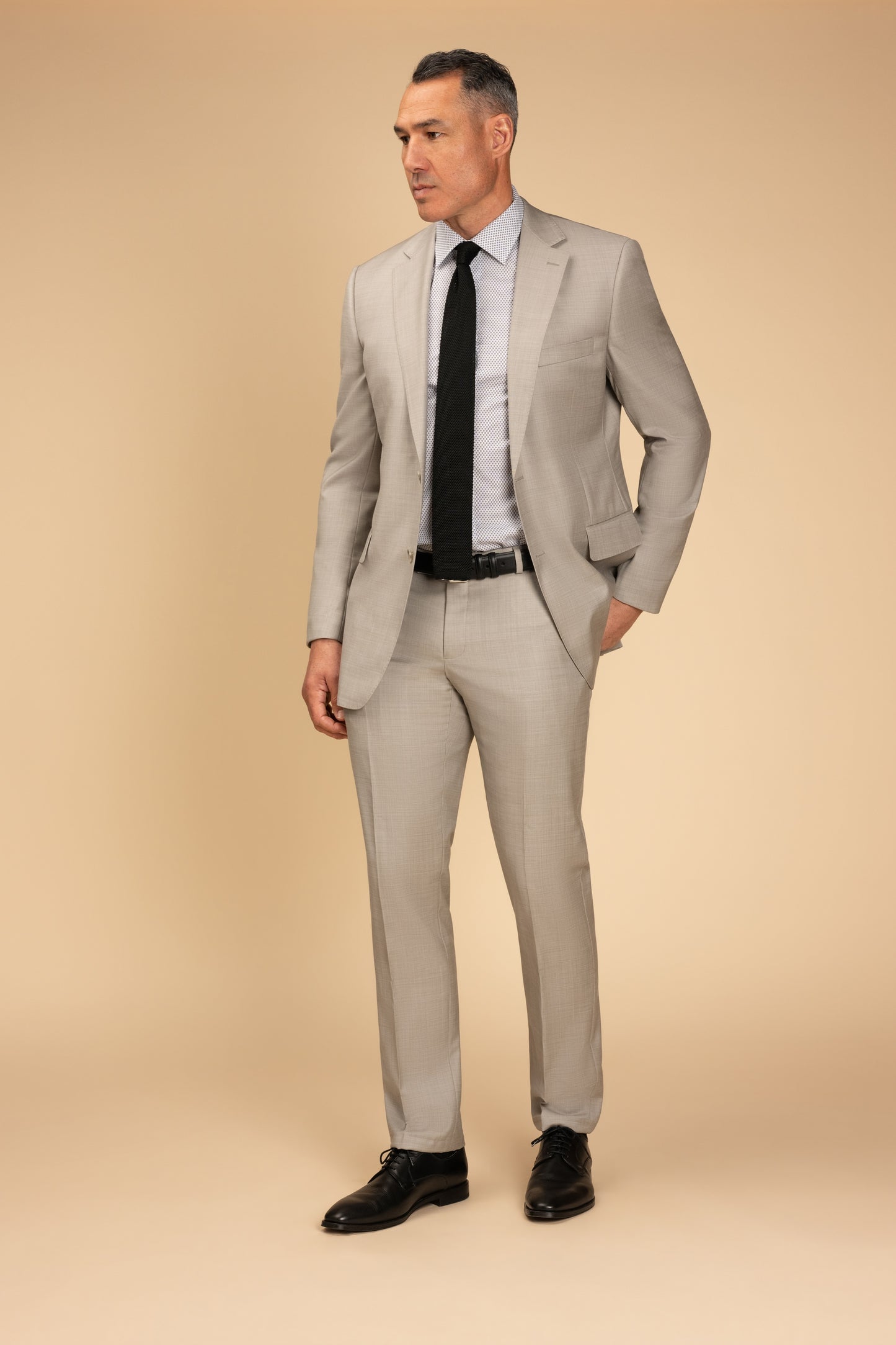 Rembrandt - Beige Sharkskin Suit