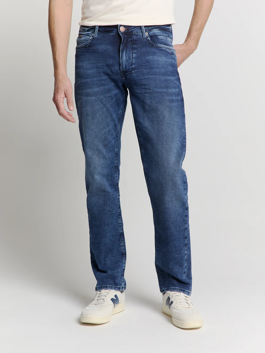 No Excess - Relaxed Stretch Fit Jean - Stone